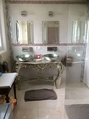 Tek Büyük Yataklı Oda (Romantique)