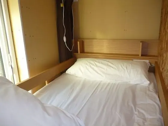 Ortak Ranzalı Oda, Karma Ranzalı Oda (Bunk Bed)