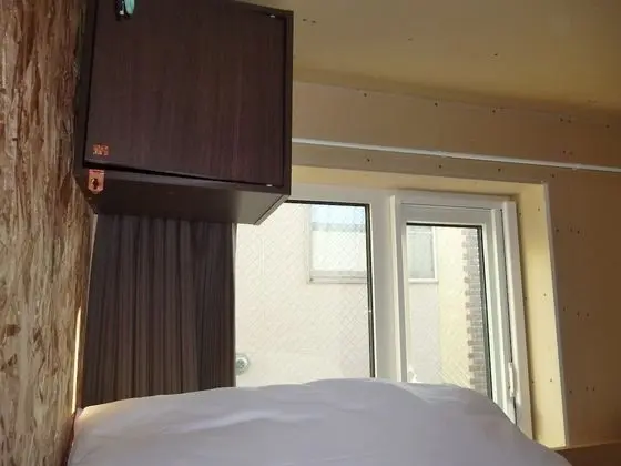 Ortak Ranzalı Oda, Karma Ranzalı Oda (Bunk Bed)