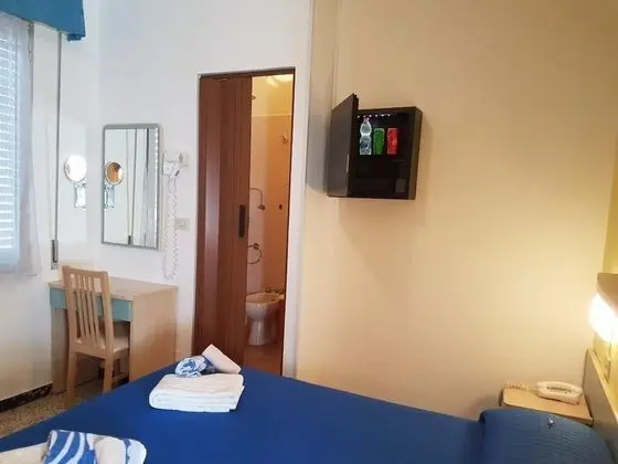 Üç Kişilik Oda, Birden Çok Yatak