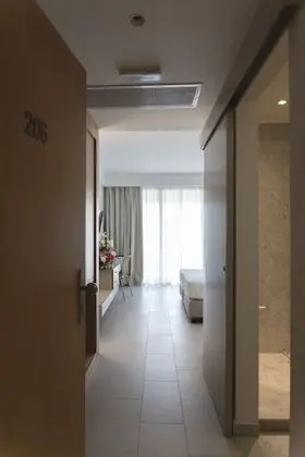 Tek Büyük Yataklı Oda