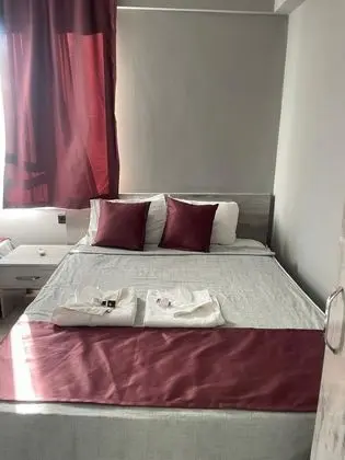 Çift Kişilik, Şehir Manzaralı