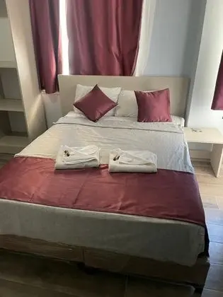 Çift Kişilik, Şehir Manzaralı