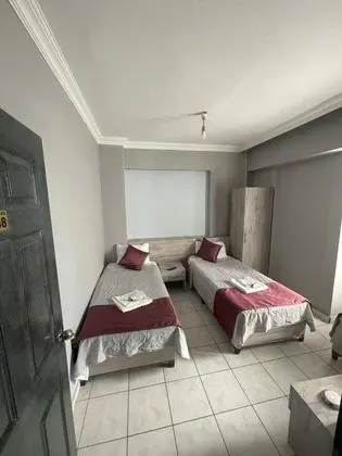 Triple, Şehir Manzaralı