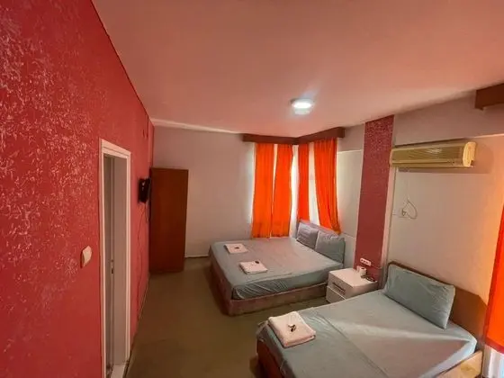 Çift Kişilik, Şehir Manzaralı