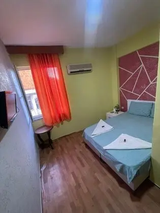 Çift Kişilik, Şehir Manzaralı