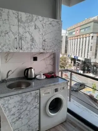 Apart Oda, Sokak Manzaralı, Mutfaklı