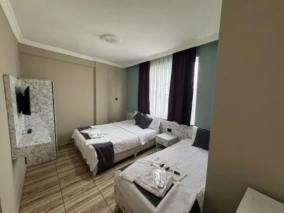 Apart Oda, Sokak Manzaralı, Mutfaklı