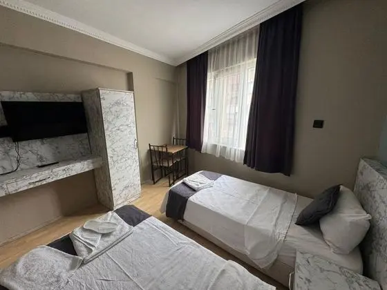 Apart Oda, Sokak Manzaralı, Mutfaklı