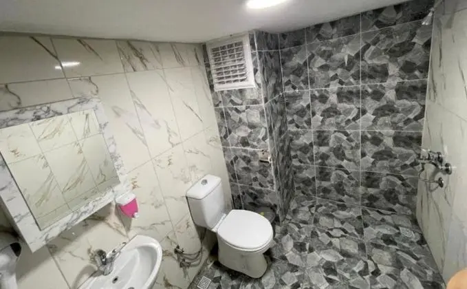 Standart Oda, Sokak Manzaralı