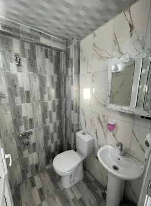 Standart Oda, Sokak Manzaralı