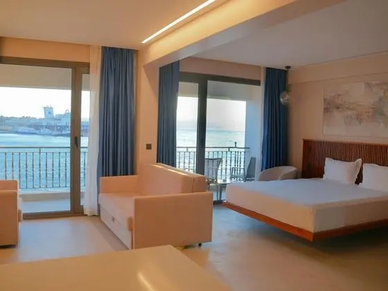 Suite, Deniz Manzaralı, Balkonlu