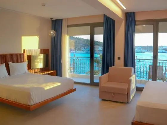 Suite, Deniz Manzaralı, Balkonlu