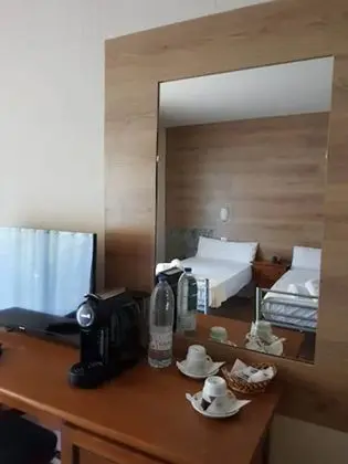 Luxury Tek Büyük Yataklı Oda