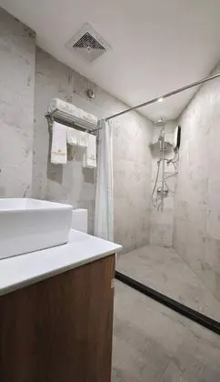 Deluxe Tek Büyük veya İki Ayrı Yataklı Oda