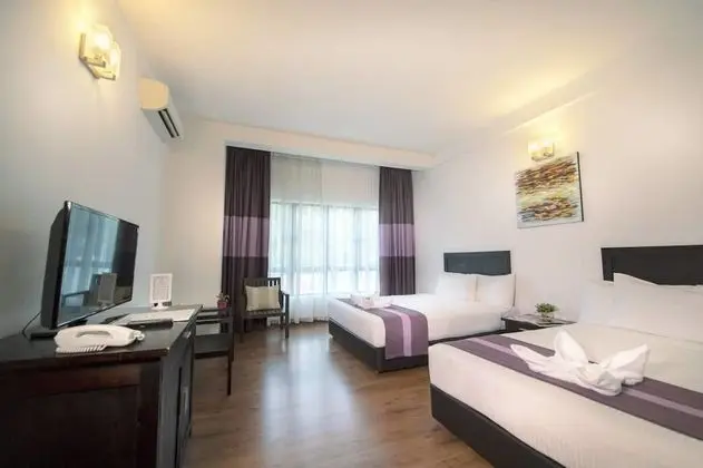 Deluxe Dört Kişilik Oda, Bahçe Manzaralı