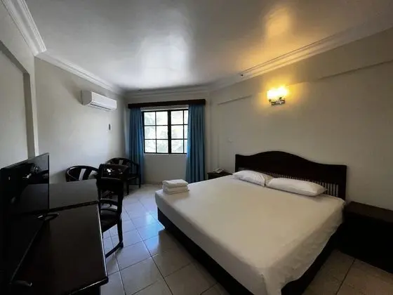 Deluxe Tek Büyük Yataklı Oda, Kısmi Deniz Manzaralı