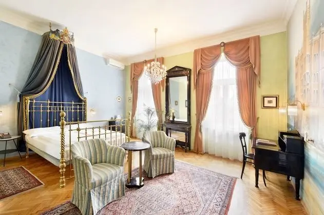 Comfort Tek Büyük Yataklı Oda