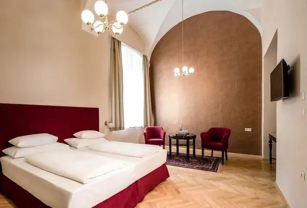 Comfort Tek Büyük Yataklı Oda