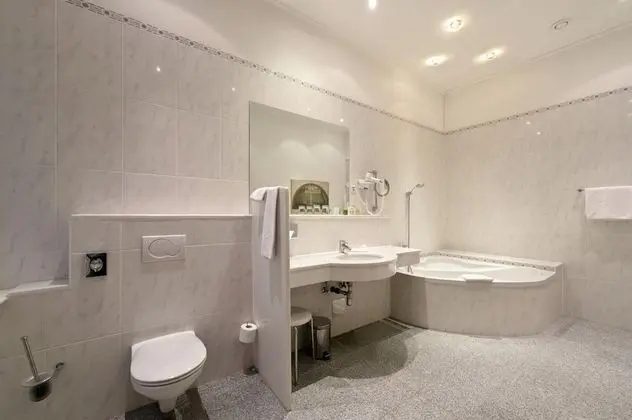 Comfort Tek Büyük Yataklı Oda