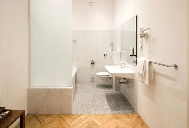 Comfort Tek Büyük Yataklı Oda