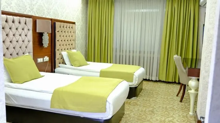 Standart Oda, Şehir Manzaralı