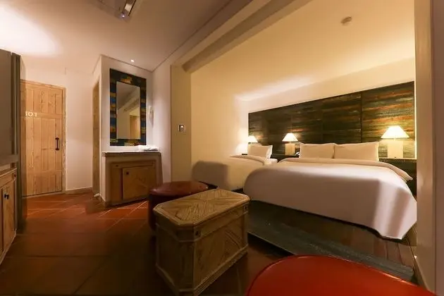 Luxury Oda, 1 Büyük (Queen) Boy Yatak