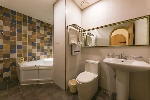 Luxury Oda, 1 Büyük (Queen) Boy Yatak