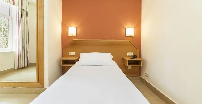 Tek Kişilik Oda