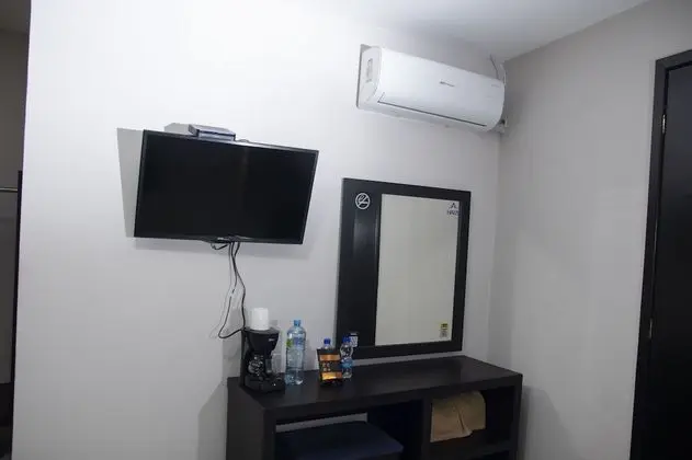Tek Büyük Yataklı Oda, 2 Çift Kişilik Yatak