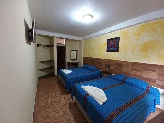 Oda, 2 Büyük (Queen) Boy Yatak