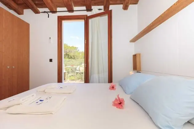 Tek Büyük Yataklı Oda, Balkon, Kısmi Deniz Manzaralı (Menorca)
