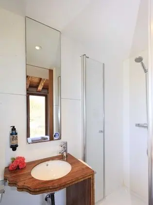 Tek Büyük Yataklı Oda, Balkon, Kısmi Deniz Manzaralı (Menorca)