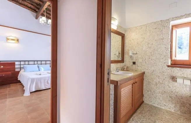 Tek Büyük Yataklı Oda (Ibiza)