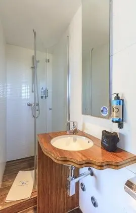 Tek Büyük Yataklı Oda, Teras, Kısmi Deniz Manzaralı (Cabrera)