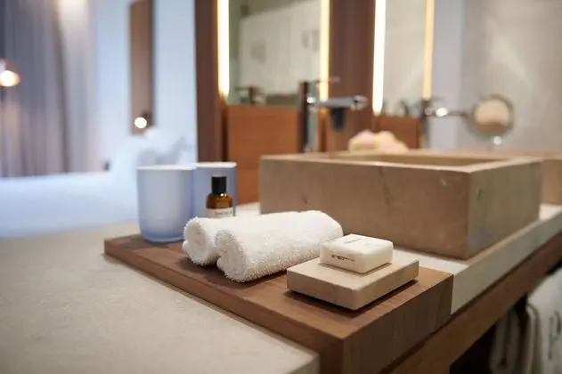 Büyük Yataklı Tek Kişilik Oda (Spa Access)