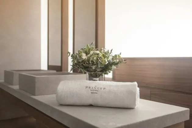 Superior Tek Büyük Yataklı Oda (Spa Access)