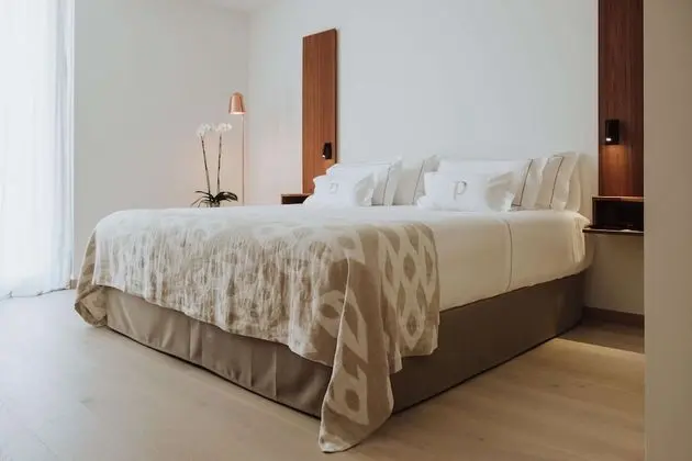 Superior Tek Büyük Yataklı Oda (Spa Access)