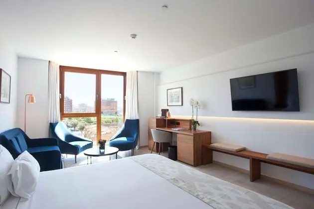 Superior Tek Büyük Yataklı Oda (Spa Access)