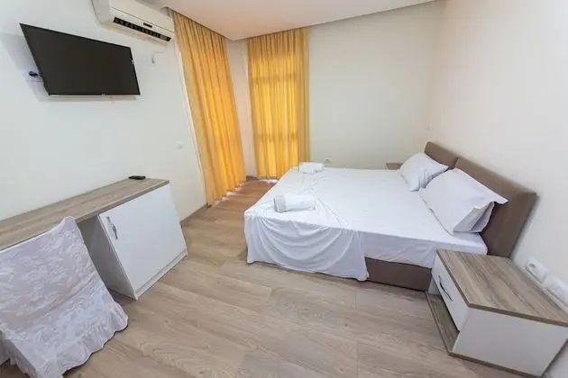 Tek Büyük Yataklı Oda