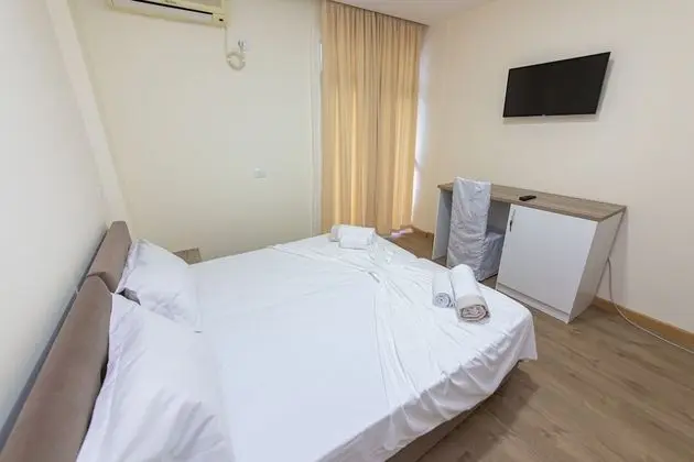 Üç Kişilik Oda, Balkon