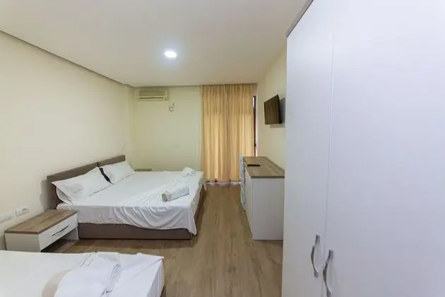 Üç Kişilik Oda, Balkon