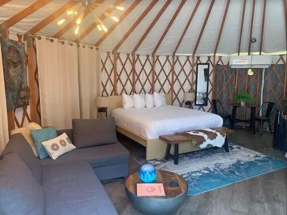 Luxury Kulübe, 1 En Büyük (King) Boy Yatak ve Çekyat