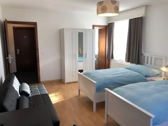 Tek Büyük veya İki Ayrı Yataklı Oda