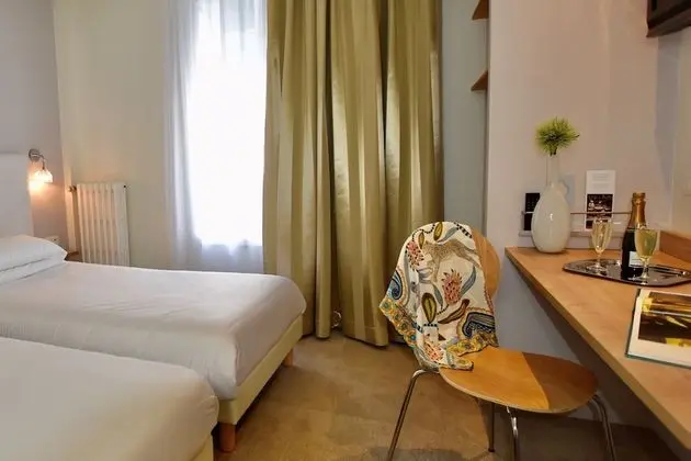 Tek Büyük veya İki Ayrı Yataklı Oda