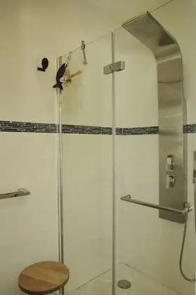 Standard Tek Büyük Yataklı Oda, 1 Çift Kişilik Yatak, Özel Banyo, Havuz Manzaralı (Esprit du Soleil)