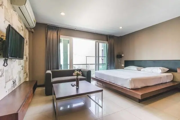 Apartment with Balcony