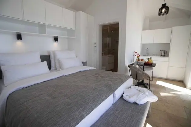 Deluxe Tek Büyük Yataklı Oda, Okyanus Manzaralı, Denize Bakan