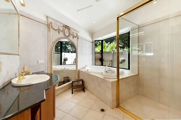 Deluxe Villa