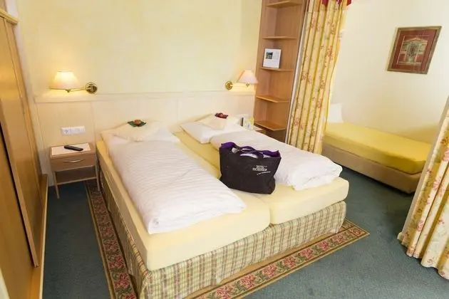 Comfort Tek Büyük Yataklı Oda